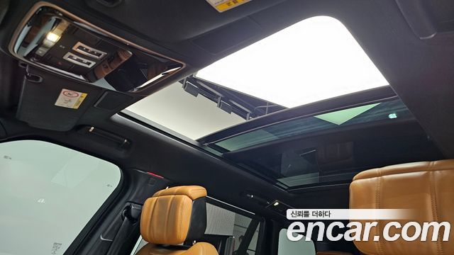 Land Rover Range Rover 2018 — photo 19