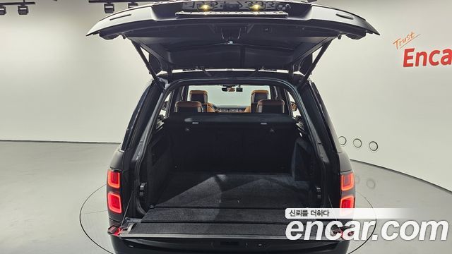 Land Rover Range Rover 2018 — photo 20