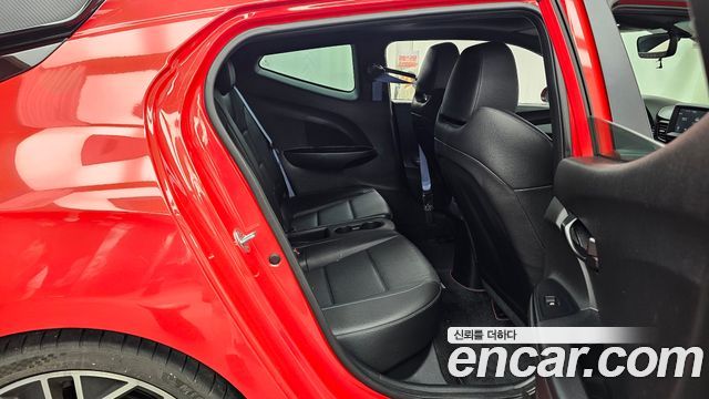 Hyundai Veloster 2020 — photo 12