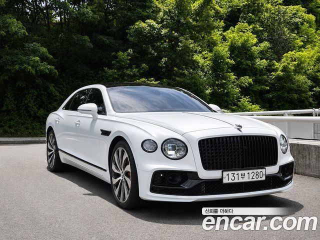 Bentley Flying Spur 2022 — photo 12