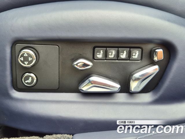 Bentley Flying Spur 2022 — photo 18