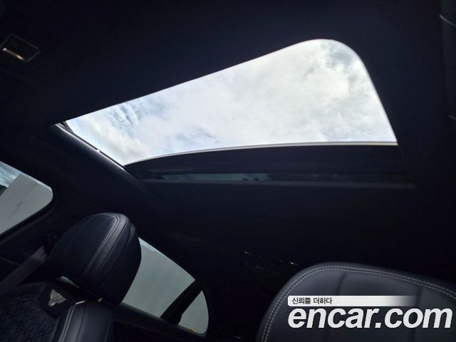 Bentley Flying Spur 2022 — photo 19