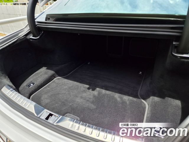Bentley Flying Spur 2022 — photo 20