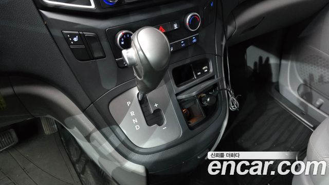 Hyundai Starex 2021 — photo 9