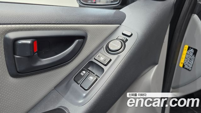 Hyundai Starex 2021 — photo 14