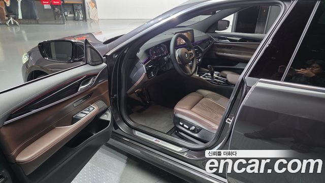 BMW Gran Turismo 2024 — photo 13