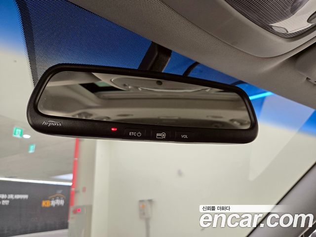 Kia Canival 2011 — photo 19