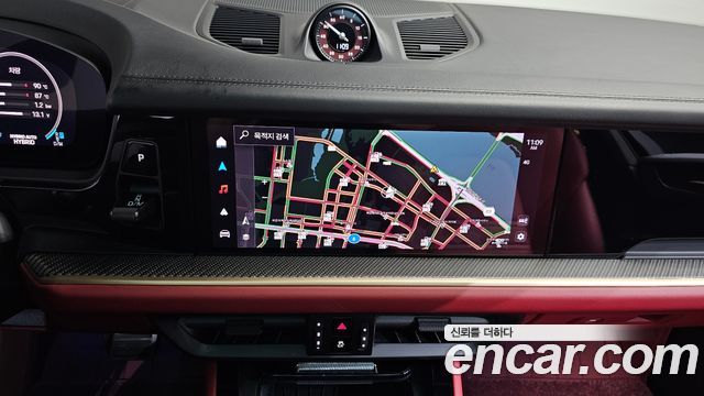 Porsche Cayenne 2025 — photo 20