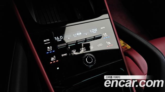 Porsche Cayenne 2025 — photo 23