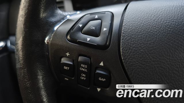 Lincoln MKS 2014 — photo 15