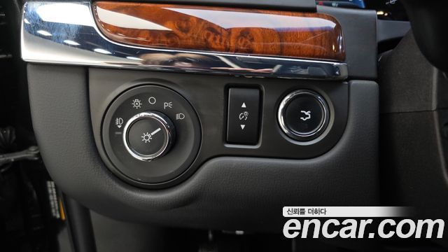 Lincoln MKS 2014 — photo 16