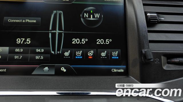 Lincoln MKS 2014 — photo 17