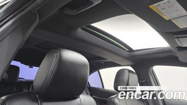 Lincoln MKS 2014 — photo 19