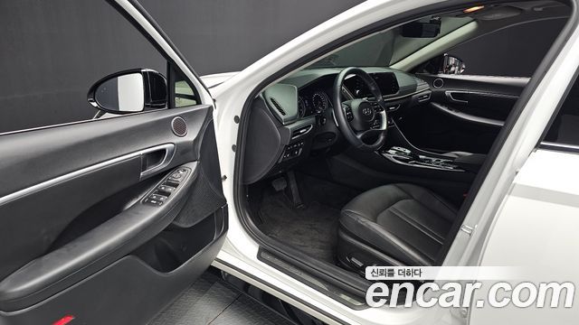 Hyundai Sonata 2021 — photo 13
