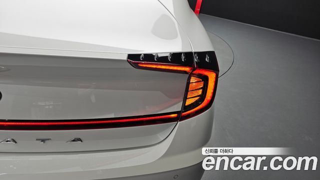 Hyundai Sonata 2021 — photo 9