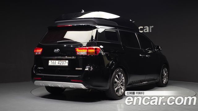 Kia Canival 2016 — photo 2