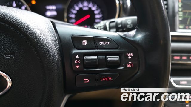 Kia Canival 2016 — photo 23