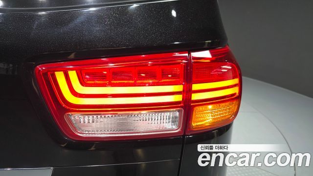 Kia Canival 2016 — photo 9