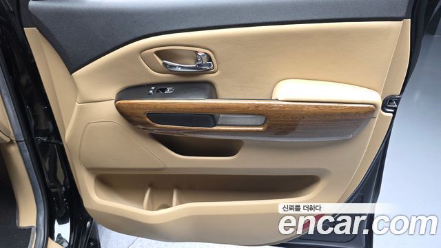 Kia Canival 2016 — photo 15