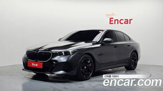 BMW 5-Series 2026 — photo 1