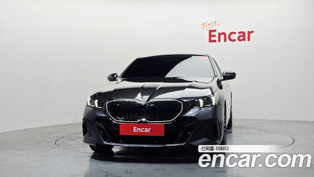 BMW 5-Series 2026 — photo 3