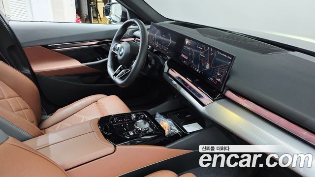 BMW 5-Series 2026 — photo 28