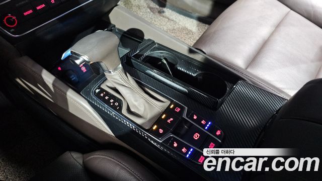 Kia K7 2019 — photo 9
