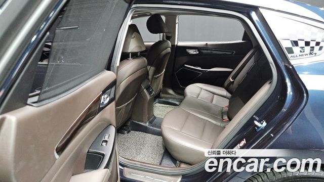 Kia K7 2019 — photo 19