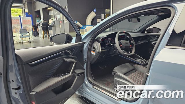 Audi RS3 2025 — photo 13