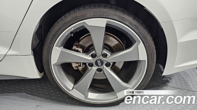 Audi A5 2019 — photo 7