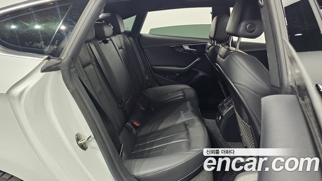 Audi A5 2019 — photo 16