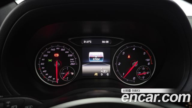 Mercedes-Benz B-Class 2016 — photo 8