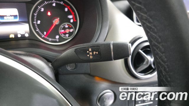 Mercedes-Benz B-Class 2016 — photo 9