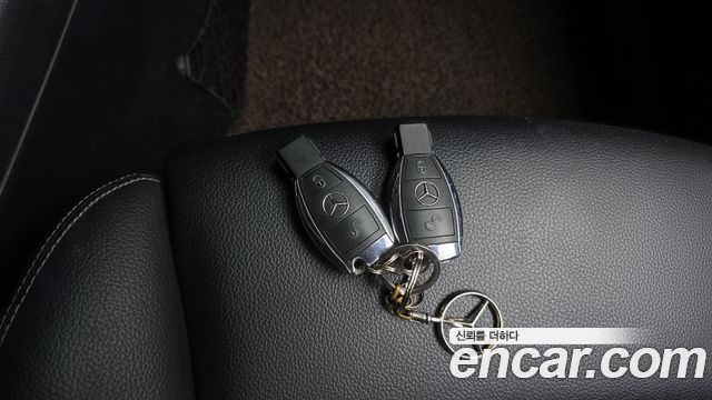 Mercedes-Benz B-Class 2016 — photo 14
