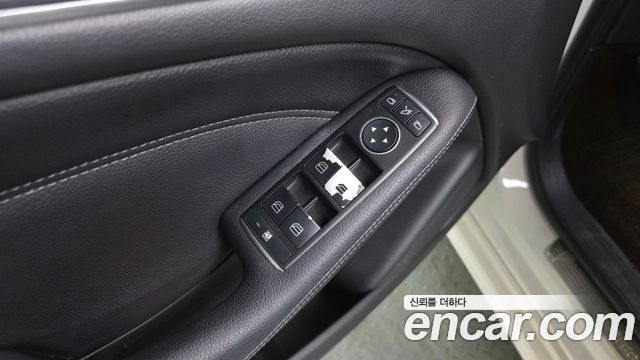 Mercedes-Benz B-Class 2016 — photo 17