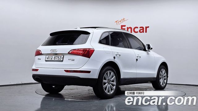 Audi Q5 2011 — photo 2
