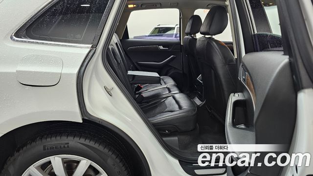 Audi Q5 2011 — photo 11