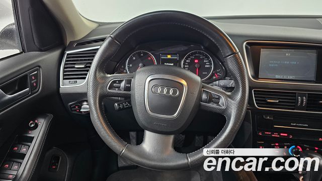 Audi Q5 2011 — photo 12