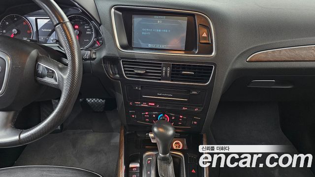 Audi Q5 2011 — photo 13