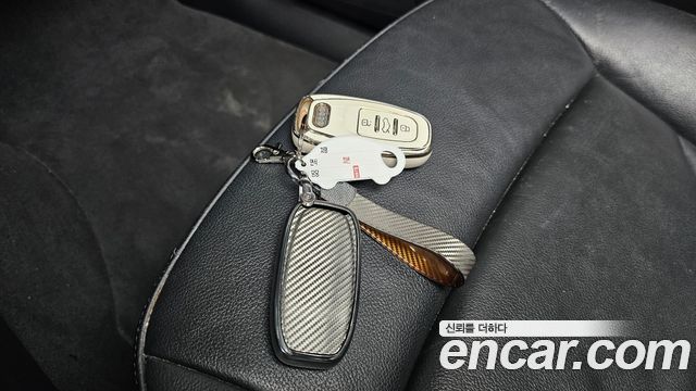 Audi Q5 2011 — photo 17