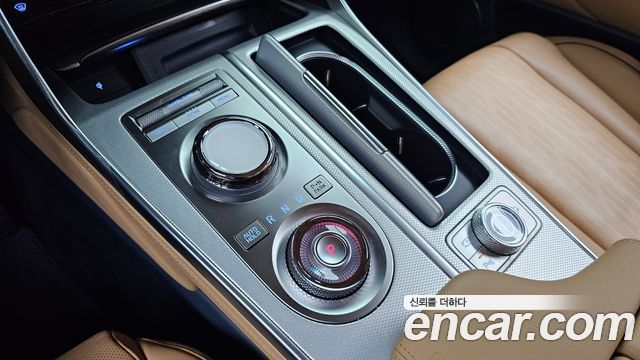 Genesis GV80 2023 — photo 12