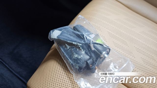 Genesis GV80 2023 — photo 21