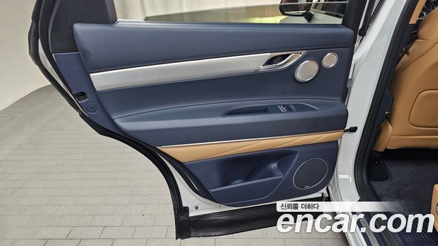 Genesis GV80 2023 — photo 15