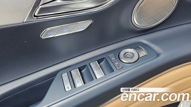 Genesis GV80 2023 — photo 29