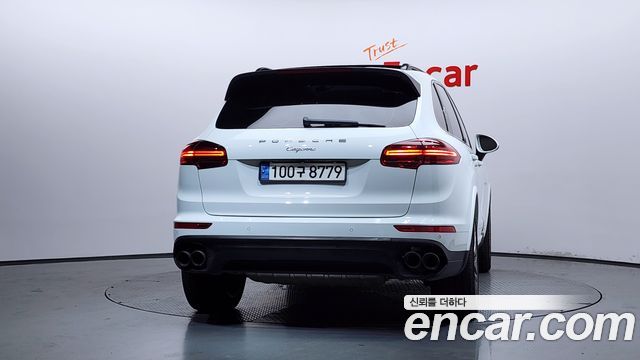 Porsche Cayenne 2017 — photo 4