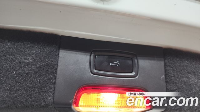 Porsche Cayenne 2017 — photo 16