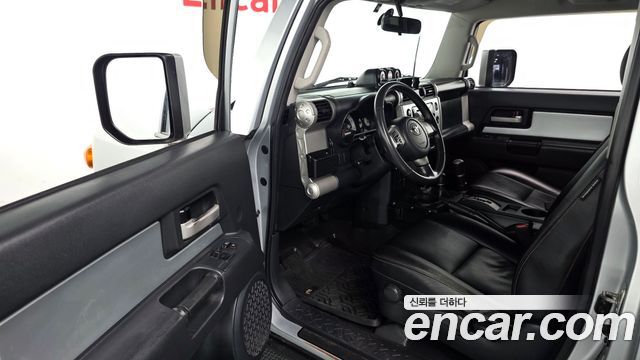 Toyota FJ Cruiser 2007 — photo 11