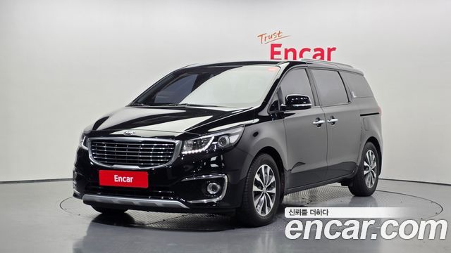 Kia Canival 2016 — photo 1
