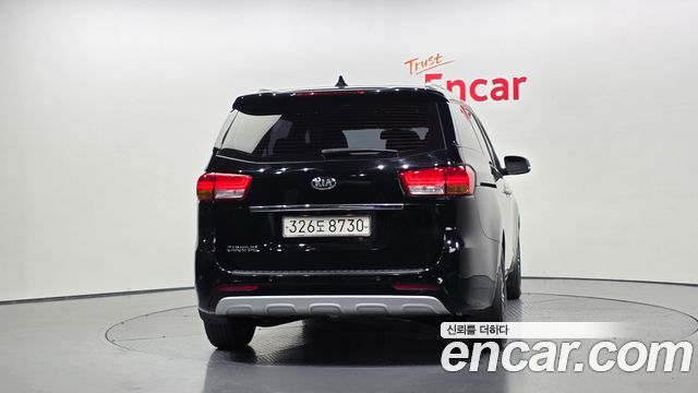Kia Canival 2016 — photo 4