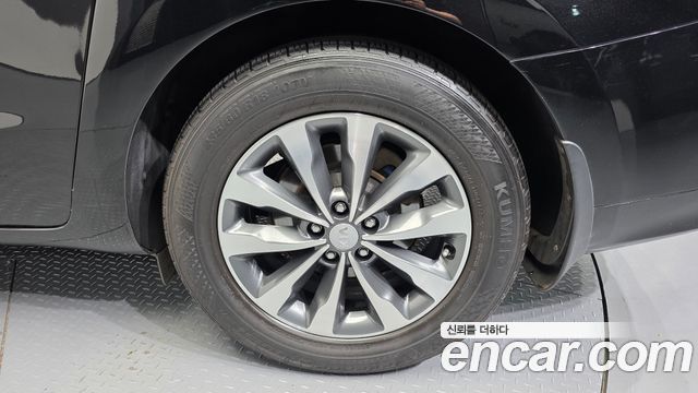 Kia Canival 2016 — photo 5